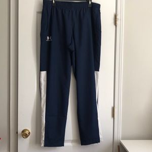 NWT Under Armour navy loose fitting track pants size XL